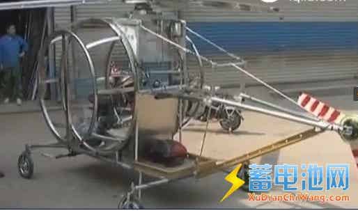 山東鐘表修理工自造鋰電池動力飛機(jī)