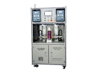 智威自動化動力電池自動儲能點(diǎn)焊機(jī)