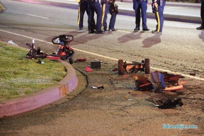 被撞擊得支離破碎的滑板車