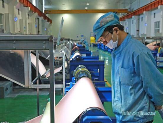 銅冠銅箔6微米高抗拉銅箔月產(chǎn)首次破百噸 銅冠銅箔6微米高抗拉銅箔月產(chǎn)首次破百噸