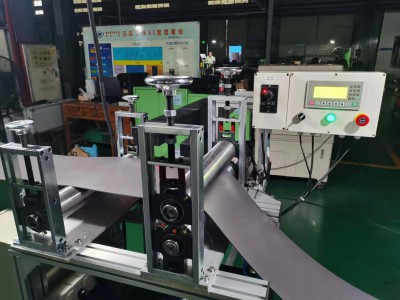 鳳鳴亮超級(jí)電容器電極涂層非接觸激光在線測(cè)厚儀