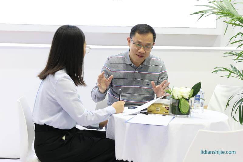 華自科技副總裁兼精實董事長、總經(jīng)理黃劍波